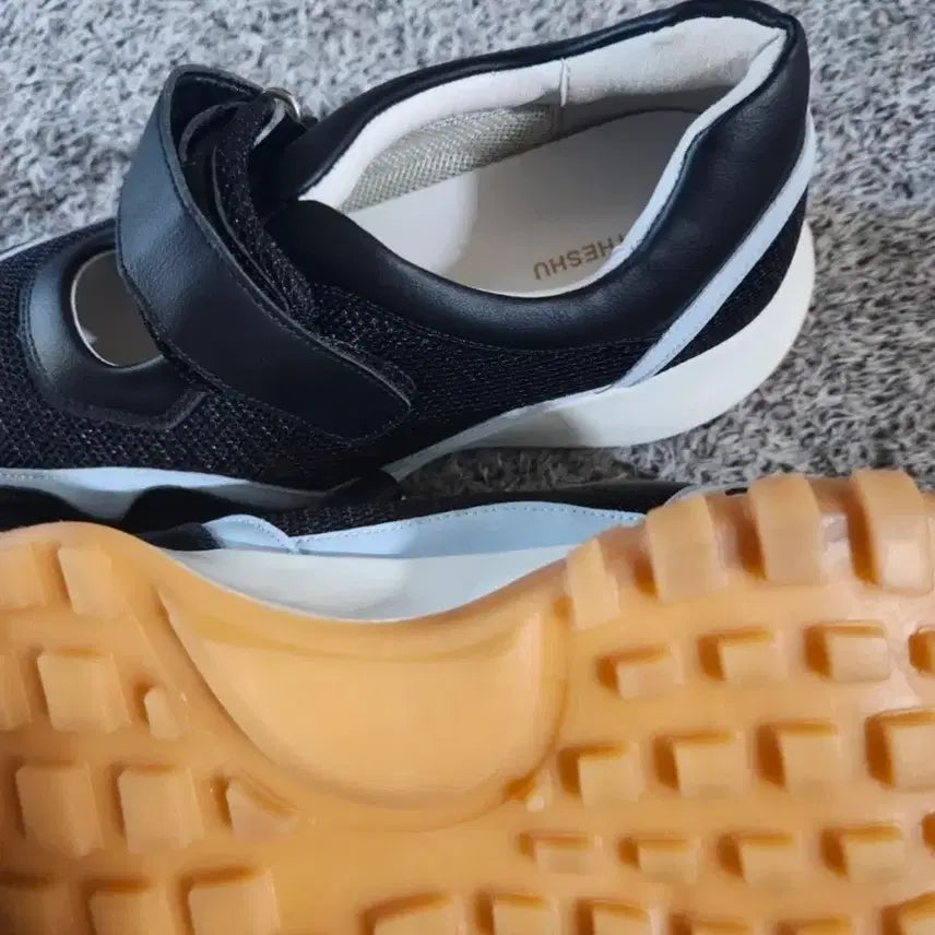 [BUNJANG] Black Casual Sneakers (Size 225) / 225  운동화