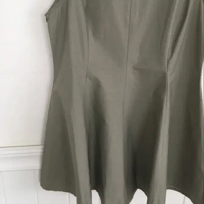 [BUNJANG] Sleeveless Flare Dress Khaki / 새상품) 민소매 플레어 원피스 카키