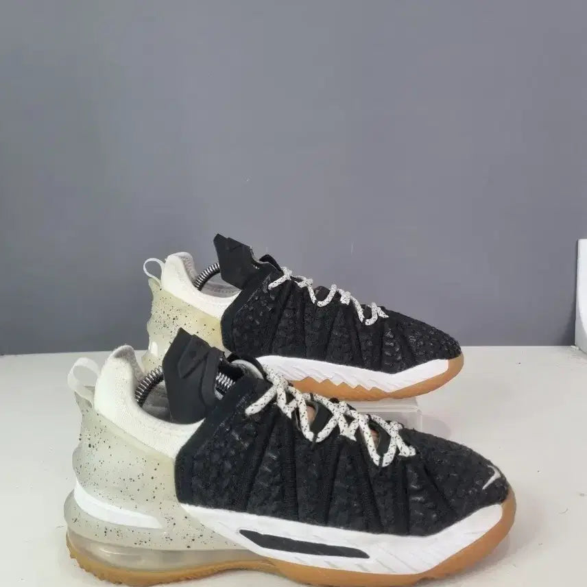 [BUNJANG] Nike LeBron 18 Psychic / 효자빈티지 235 나이키 르브론18 싸이킥