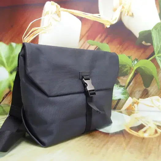 [BUNJANG] Mandarin Duck Shoulder Bag Crossbody Bag Grey + Black Coated Nylon / 구제토토 만다리나덕 숄더백 크로스백 정품 중고가방 명품 61205