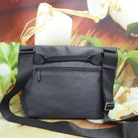 [BUNJANG] Mandarin Duck Shoulder Bag Crossbody Bag Grey + Black Coated Nylon / 구제토토 만다리나덕 숄더백 크로스백 정품 중고가방 명품 61205
