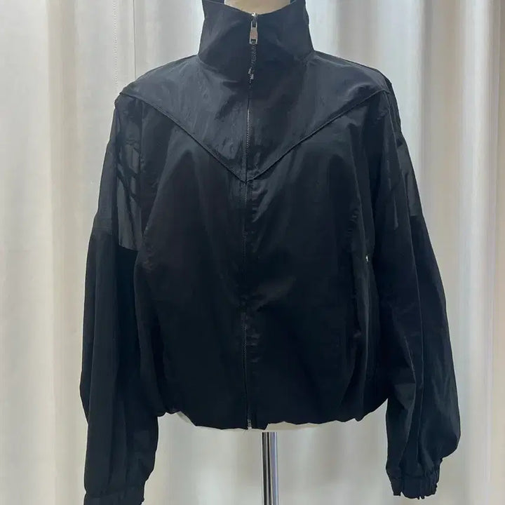 [BUNJANG] TIME Texture Block Drawstring Zip-Up Jumper Black / 25년타임 TIME 텍스처 블록 드로우스트링 집업 점퍼 블랙 새옷급