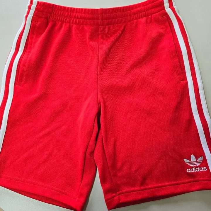 [BUNJANG] Adidas Red Training Shorts Size 95 / 아디다스 빨간색 트레이닝 반바지 95