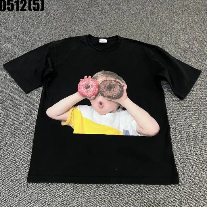 [SOLD OUT] 아크메드라비 블랙 도넛 프린팅 반팔 티셔츠