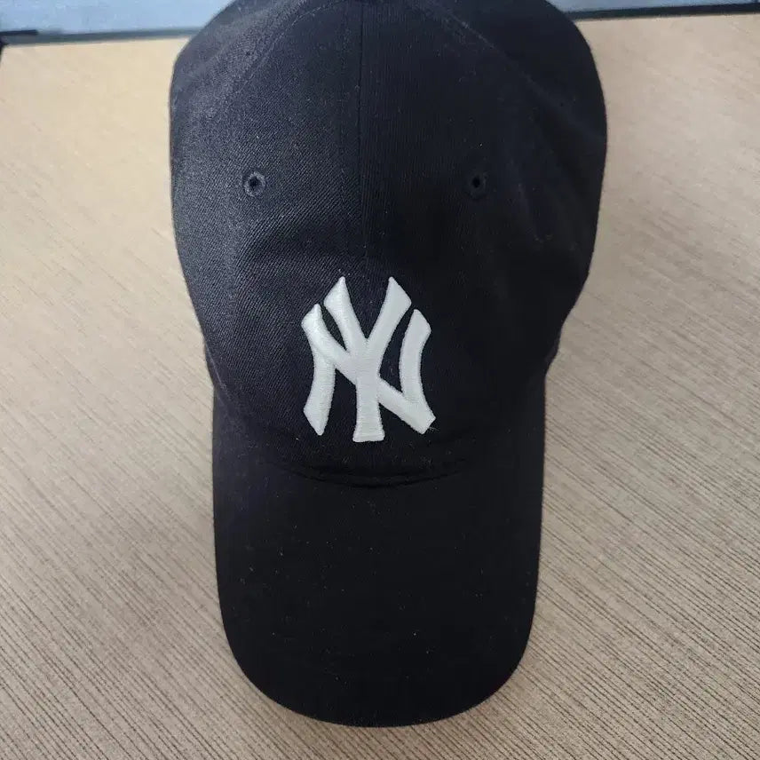[SOLD OUT] MLB N커버 언스트럭쳐 볼캡