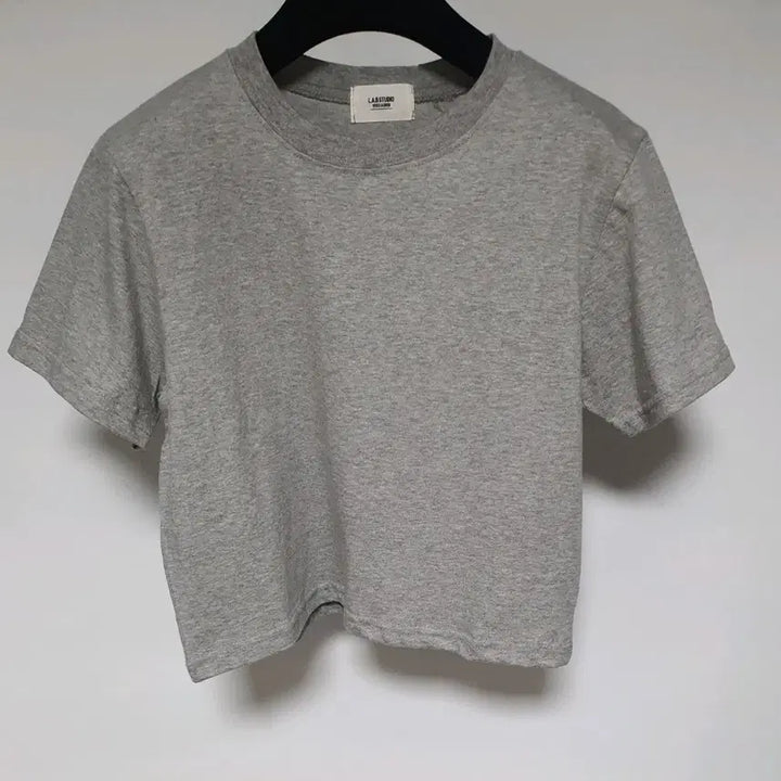 [BUNJANG] Lab Studio Gray Cropped Short-Sleeve T-Shirt Size S / lab studio 그레이 크롭 여자 반팔티셔츠 s