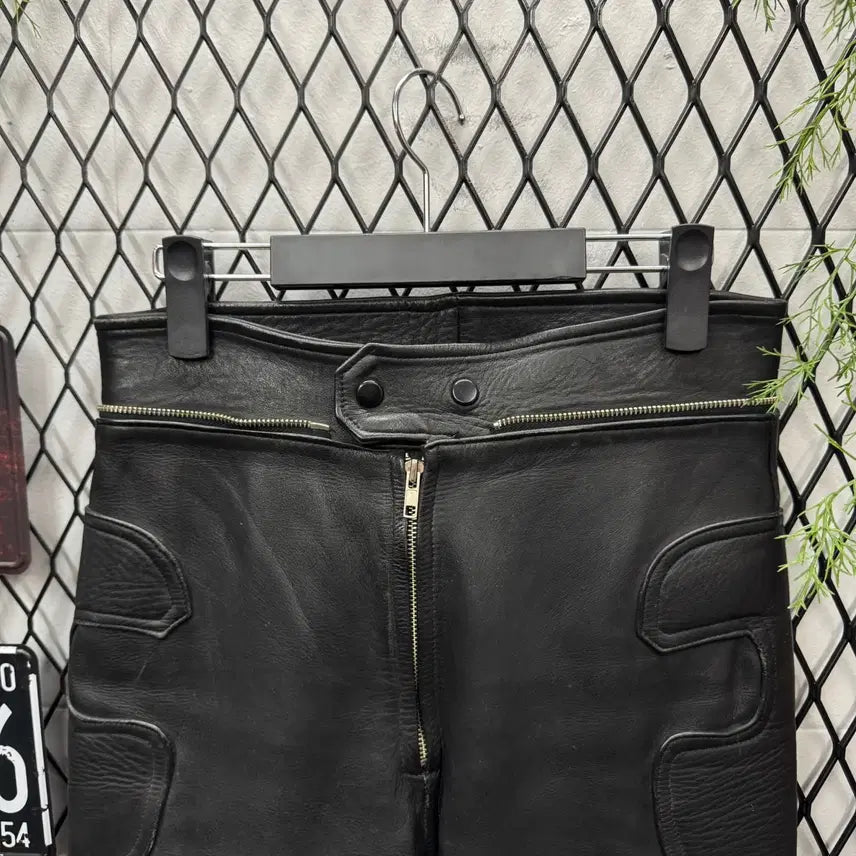 [BUNJANG] 00s Japanese Vintage Leather Riding Pants - Black / 00s JPN VINTAGE 니 슬라이더 라이딩 레더 팬츠 블랙