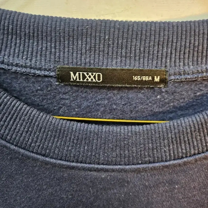 [BUNJANG] MIXXO Navy Sweatshirt T-shirt M / <만원빈티지>MIXXO 네이비 맨투맨 티셔츠 M