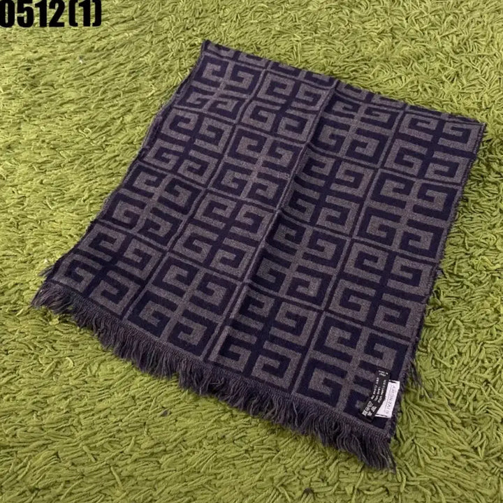 [BUNJANG] Givenchy Logo Pattern Muffler / 지방시 로고 패턴 머플러/목도리
