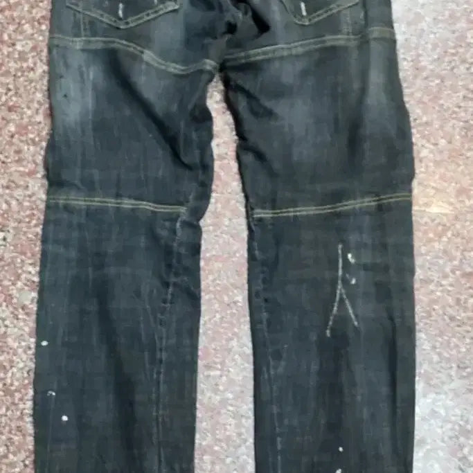 [BUNJANG] Distressed Wash Black Denim Pants / 데미지 워싱 블랙 데님 팬츠