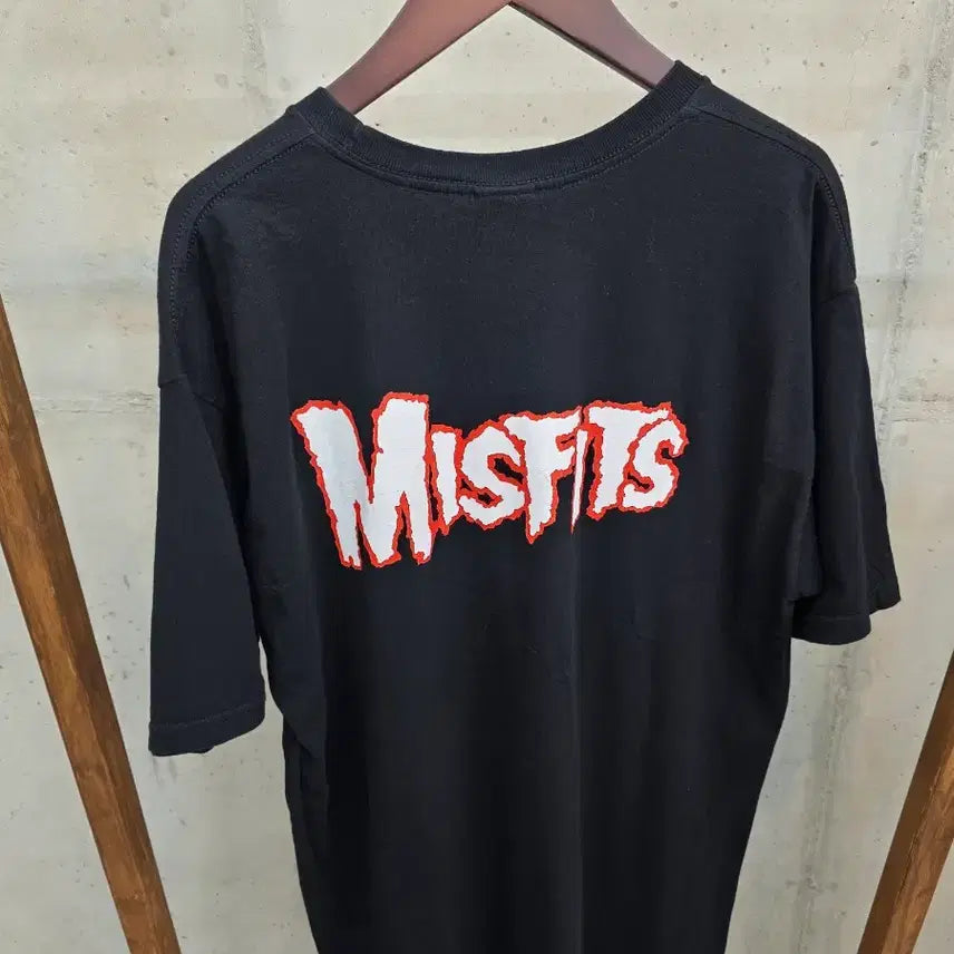 [BUNJANG] OBEY Misfits Short Sleeve T-Shirt L / [L]오베이 미스피츠 반팔