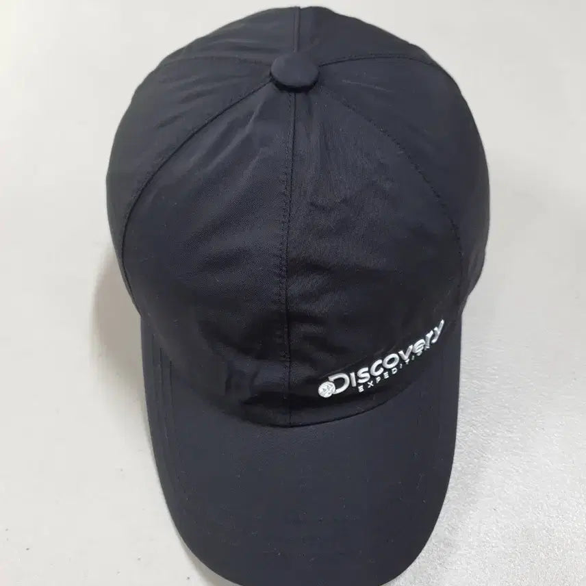 [SOLD OUT] 디스커버리 남성 방수 볼캡 모자 free