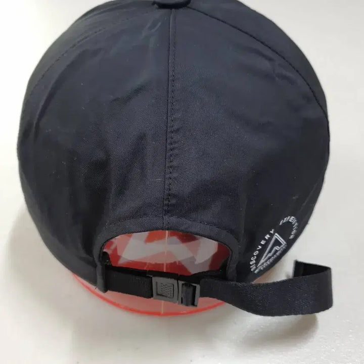 [SOLD OUT] 디스커버리 남성 방수 볼캡 모자 free