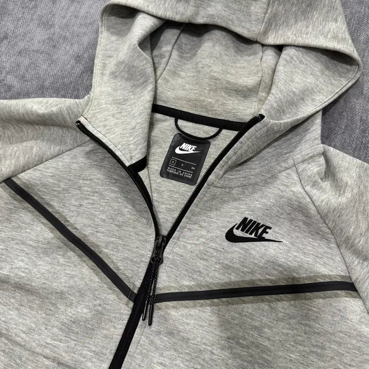 [BUNJANG] Nike Tech Fleece Zip-Up Hoodie - Women&