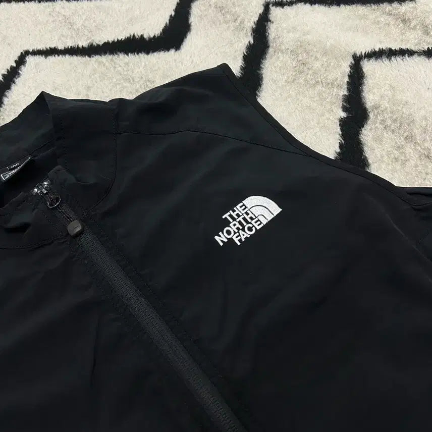 [BUNJANG] The North Face Flight Series Nylon Vest Black / [L]노스페이스 플라이트 시리즈 나일론 베스트/블랙