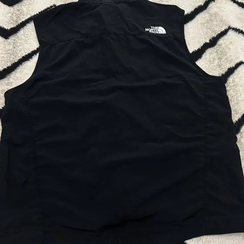 [BUNJANG] The North Face Flight Series Nylon Vest Black / [L]노스페이스 플라이트 시리즈 나일론 베스트/블랙