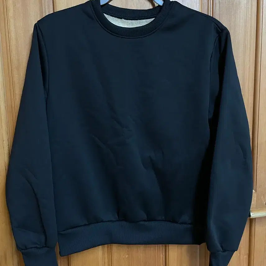 [BUNJANG] Fleece-Lined Black Sweatshirt / 털안감 블랙 맨투맨