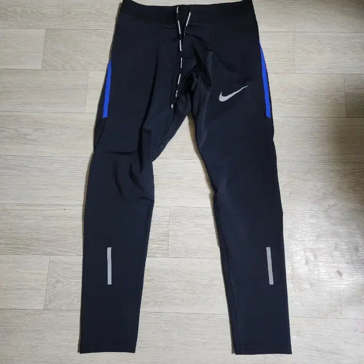 [SOLD OUT] 나이키 드라이핏 러닝 타이즈 M