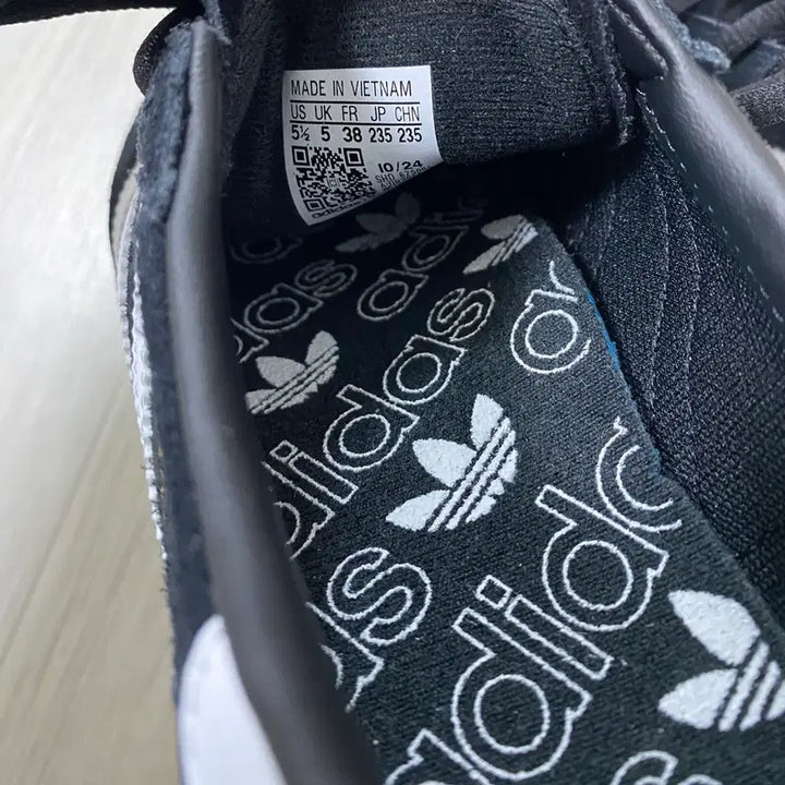 [BUNJANG] Adidas Spezial Black / 아디다스 스페지알 블랙