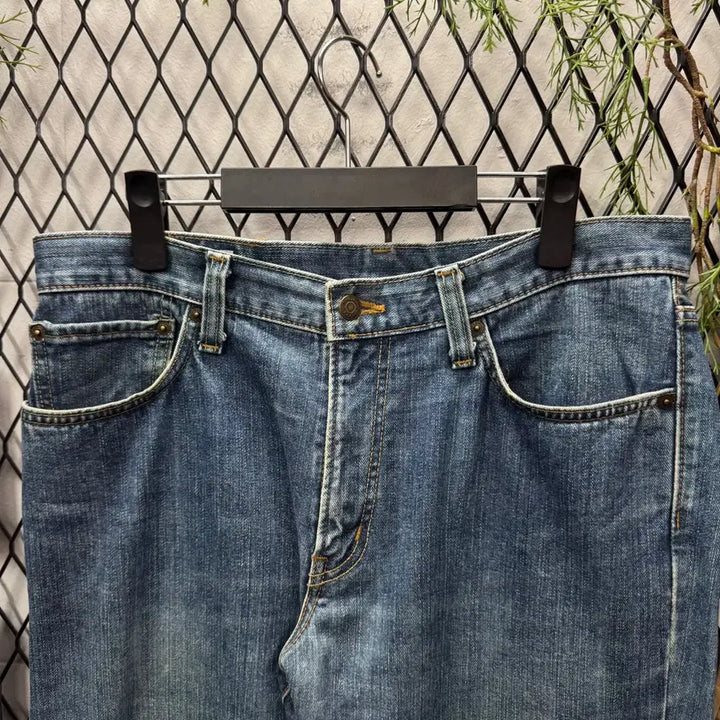 [BUNJANG] Edwin 00s 403 International Basic Denim Pants Medium Wash / 00s 에드윈 403 인터네셔널 베이직 데님 팬츠 중청