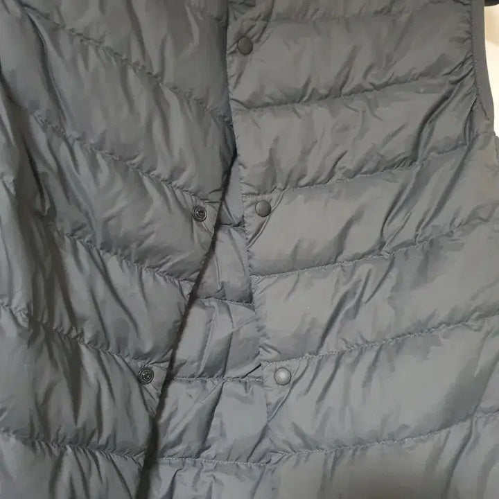 [BUNJANG] Muji Lightweight Down Vest S Charcoal / 무인양품 경량 다운 패딩 조끼 S 차콜