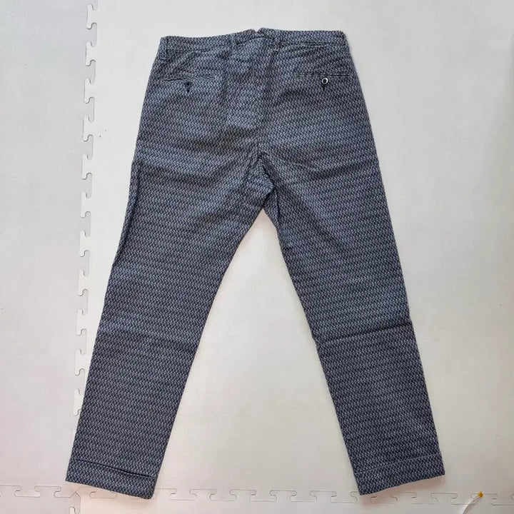 [BUNJANG] East Harbour Surplus Diamond Pattern Single Pleat Trousers / 이스트하버 서플러스 다이아몬드 패턴 원턱 카브라 팬츠
