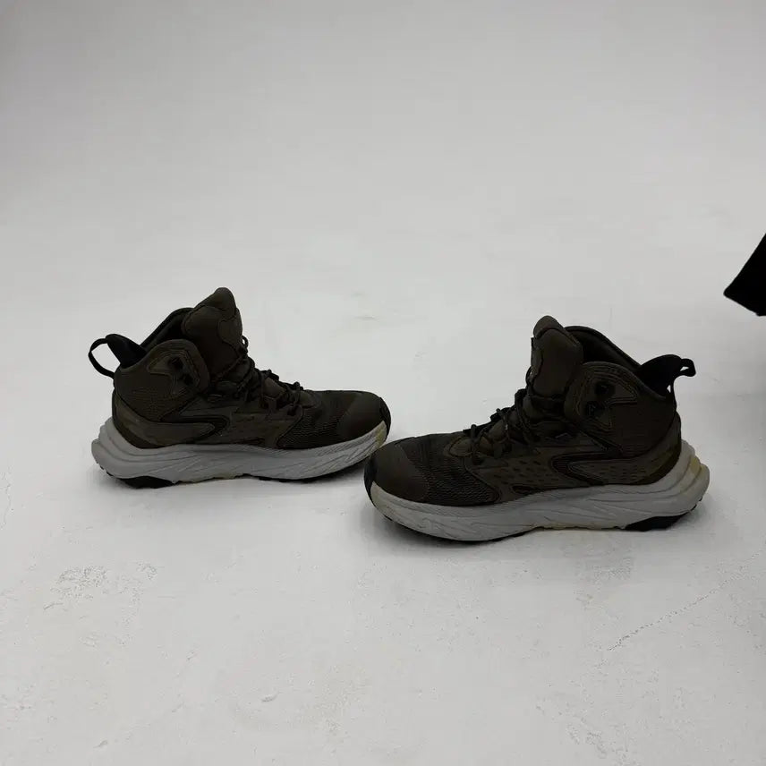 [BUNJANG] Hoka Anacapa 2 Mid GTX Wide Hiking Boots - Size 290 / 호카_아나카파 2 미드 GTX 와이드 290사이즈