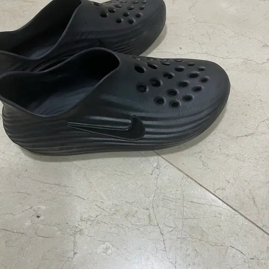 [BUNJANG] Nike Rejuvenate Sneakers / 나이키 리주버네이트