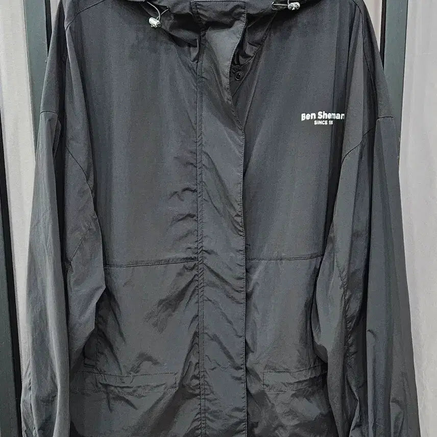 [BUNJANG] Ben Sherman Black Hooded Windbreaker / (사용감적음)벤셔먼 블랙 후드 바람막이 90