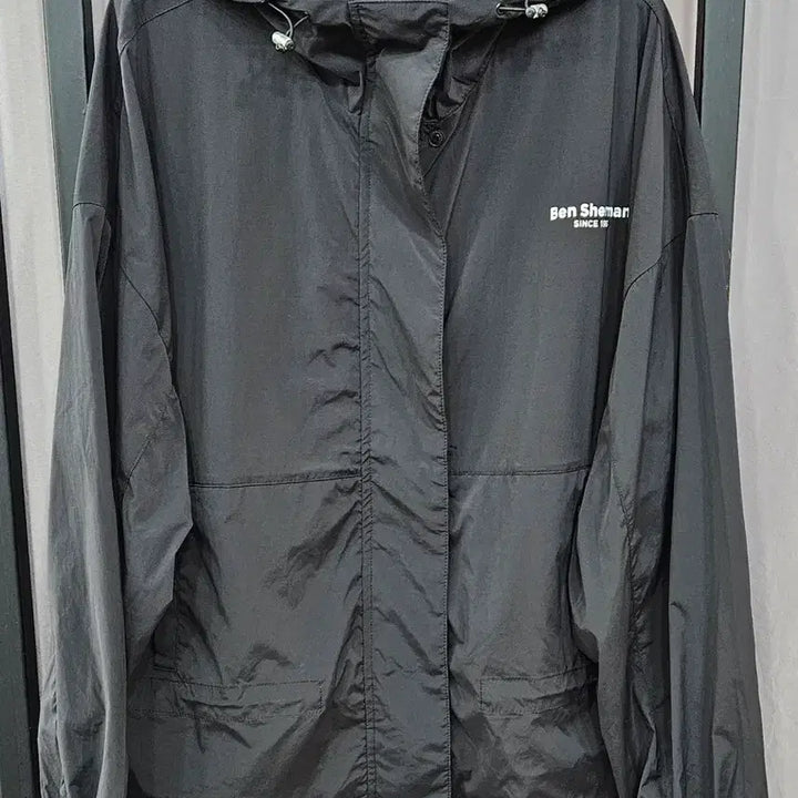[BUNJANG] Ben Sherman Black Hooded Windbreaker / (사용감적음)벤셔먼 블랙 후드 바람막이 90