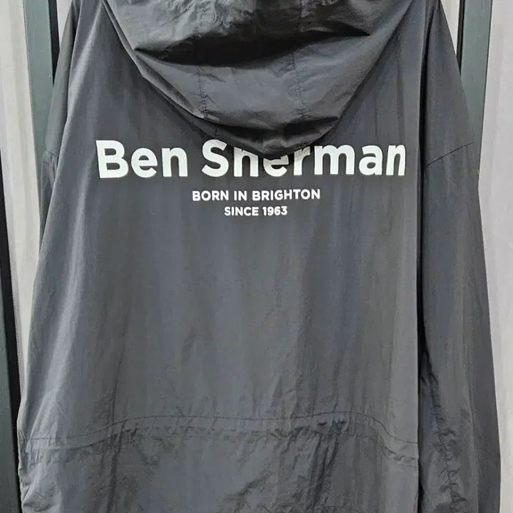 [BUNJANG] Ben Sherman Black Hooded Windbreaker / (사용감적음)벤셔먼 블랙 후드 바람막이 90