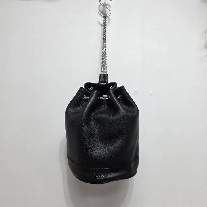 [BUNJANG] RAIDBACK Sand Chain Bucket Bag Black / 레이드백 샌드 체인 버킷백 블랙
