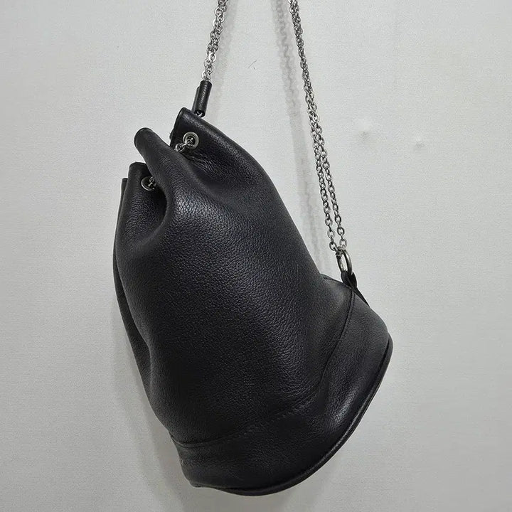 [BUNJANG] RAIDBACK Sand Chain Bucket Bag Black / 레이드백 샌드 체인 버킷백 블랙