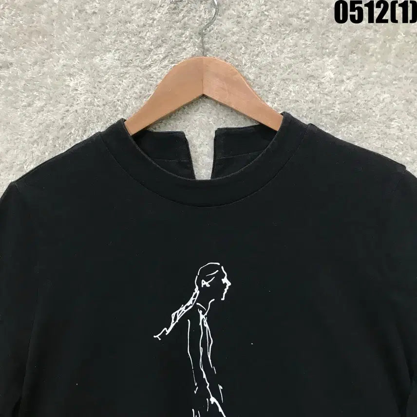 [BUNJANG] Tomboy Black Short-Sleeve T-Shirt (Free Size) / 톰보이 블랙 반팔 티셔츠 F