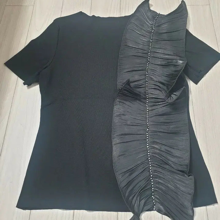 [BUNJANG] Jewel Frill Short Sleeve T-Shirt / 큐빅프릴 반팔티셔츠