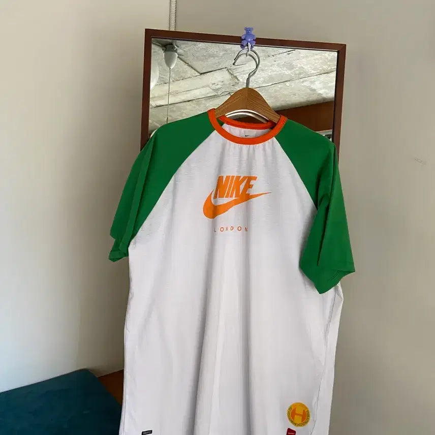 [BUNJANG] Nike London Dri-FIT Raglan T-Shirt / 나이키 런던 드라이핏 래글런 티셔츠