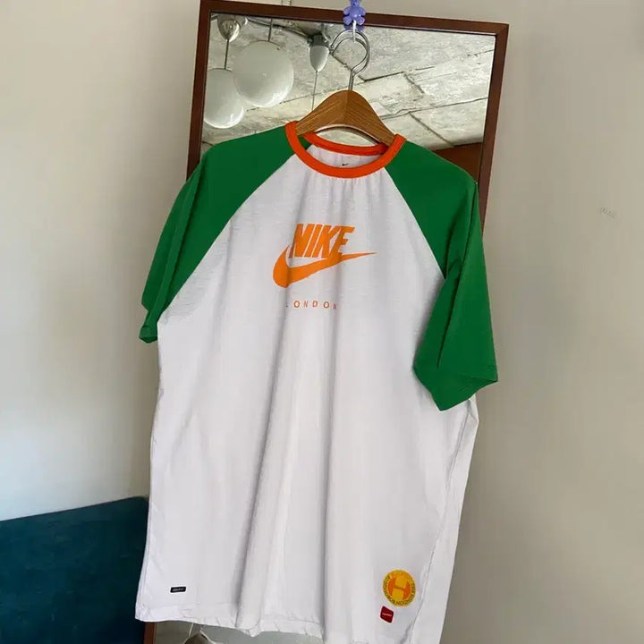 [BUNJANG] Nike London Dri-FIT Raglan T-Shirt / 나이키 런던 드라이핏 래글런 티셔츠