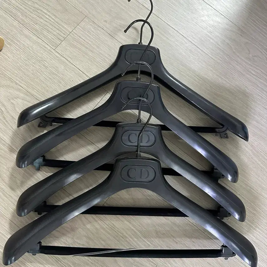 [BUNJANG] Luxury Hanger Collection / 명품 옷걸이 모음