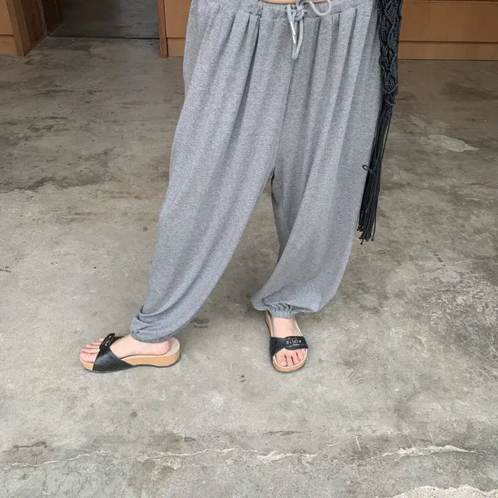 [BUNJANG] LONSLAN Tapered Drawstring Casual Pants Grey / LONSLAN 론슬란 테이퍼드 드로스트링 캐주얼 팬츠 그레이