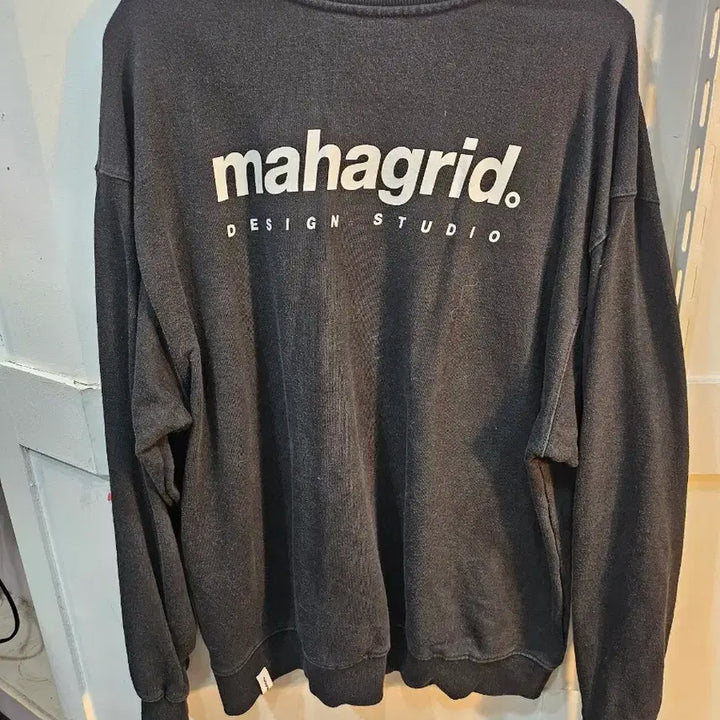 [BUNJANG] MAHAGRID Black Sweatshirt XL / <만원빈티지>마하그리드 블랙 맨투맨 XL