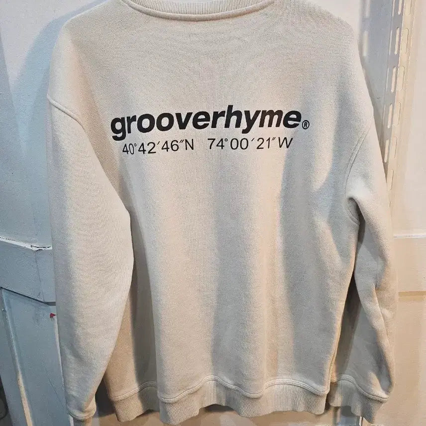 [BUNJANG] Grooverhyme Sweatshirt Ivory M / <만원빈티지>grooverhyme 맨투맨 티셔츠 M 아이보리