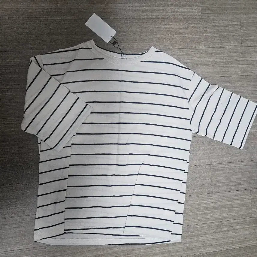[BUNJANG] Striped Short Sleeve T-Shirt / 스트라이프 반팔 티셔츠