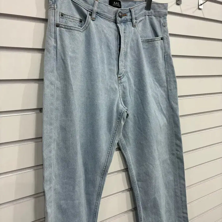[BUNJANG] A.P.C. Light Wash Denim Pants Size 30 / A.P.C. 연청 데님 팬츠 30사이즈