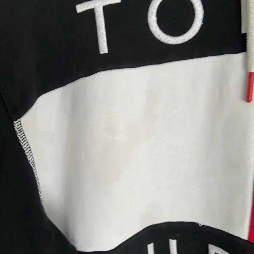 [BUNJANG] Tommy Hilfiger Black Logo Hoodie / 타미힐피거 블랙 로고 후드티