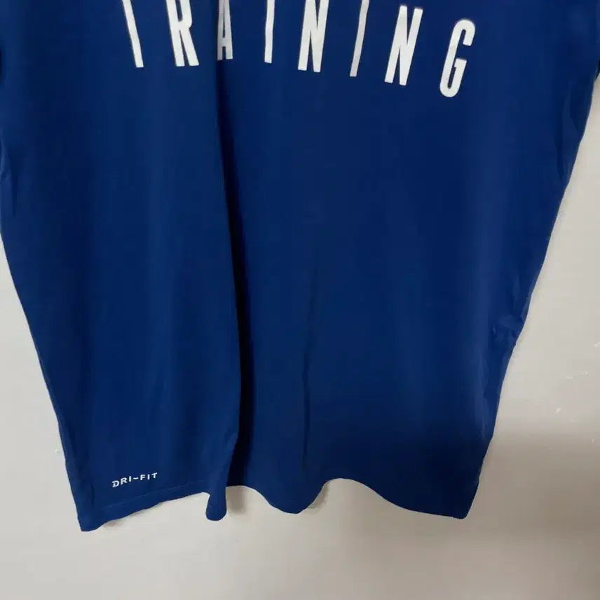 [BUNJANG] Nike Big Swoosh Dri-FIT Spandex Short Sleeve T-Shirt / 100 나이키 빅스우시 드라이핏 스판 반팔티 정품
