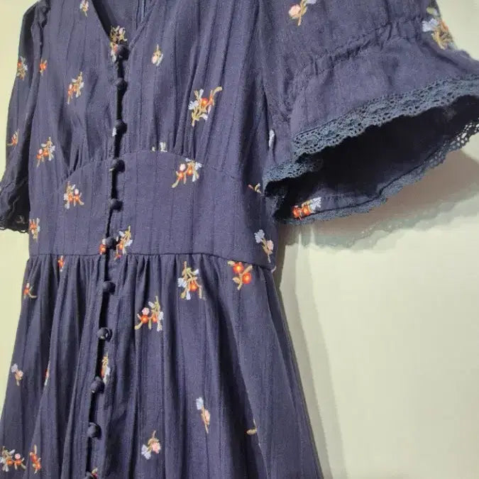 [BUNJANG] Bean Button Front Blouse / 전면 콩단추        싸이즈 :  55-66넉넉