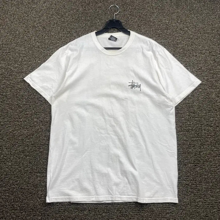 [BUNJANG] Stussy Stock Logo White T-Shirt / 스투시 스탁 화이트 반팔 티셔츠