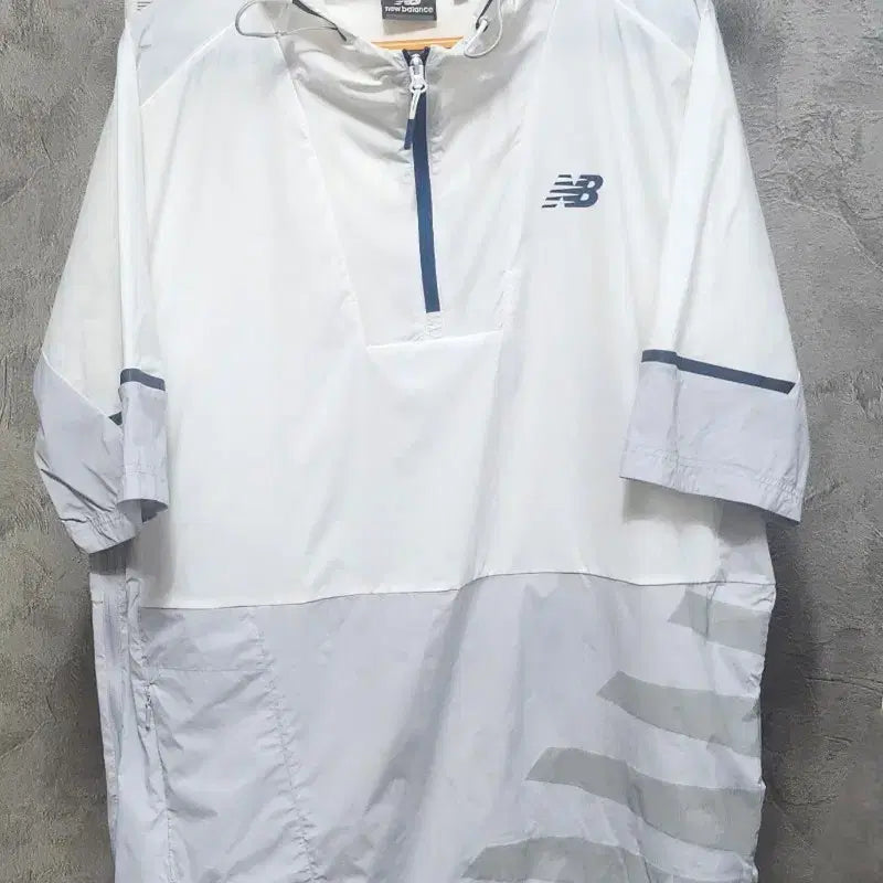 [BUNJANG] New Balance White Short Sleeve Anorak Hoodie / 뉴발란스 반팔 아노락 화이트 후드티