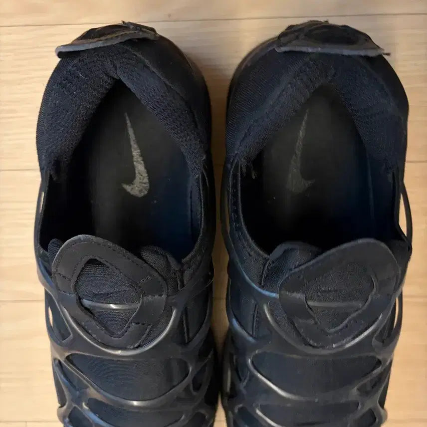 [BUNJANG] Nike Kookini Black Sneakers / [290] 나이키 쿠키니 블랙
