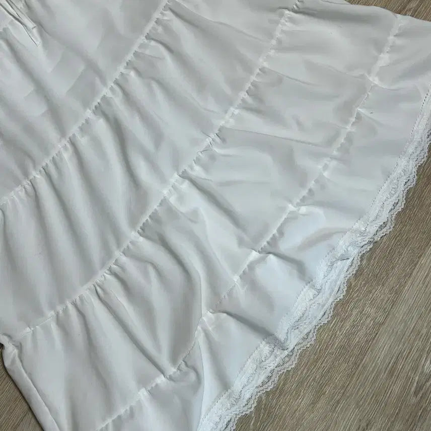 [BUNJANG] White Frill Crop Top and Mini Skirt Set / 새상품) 베트남에서 구매한 투피스